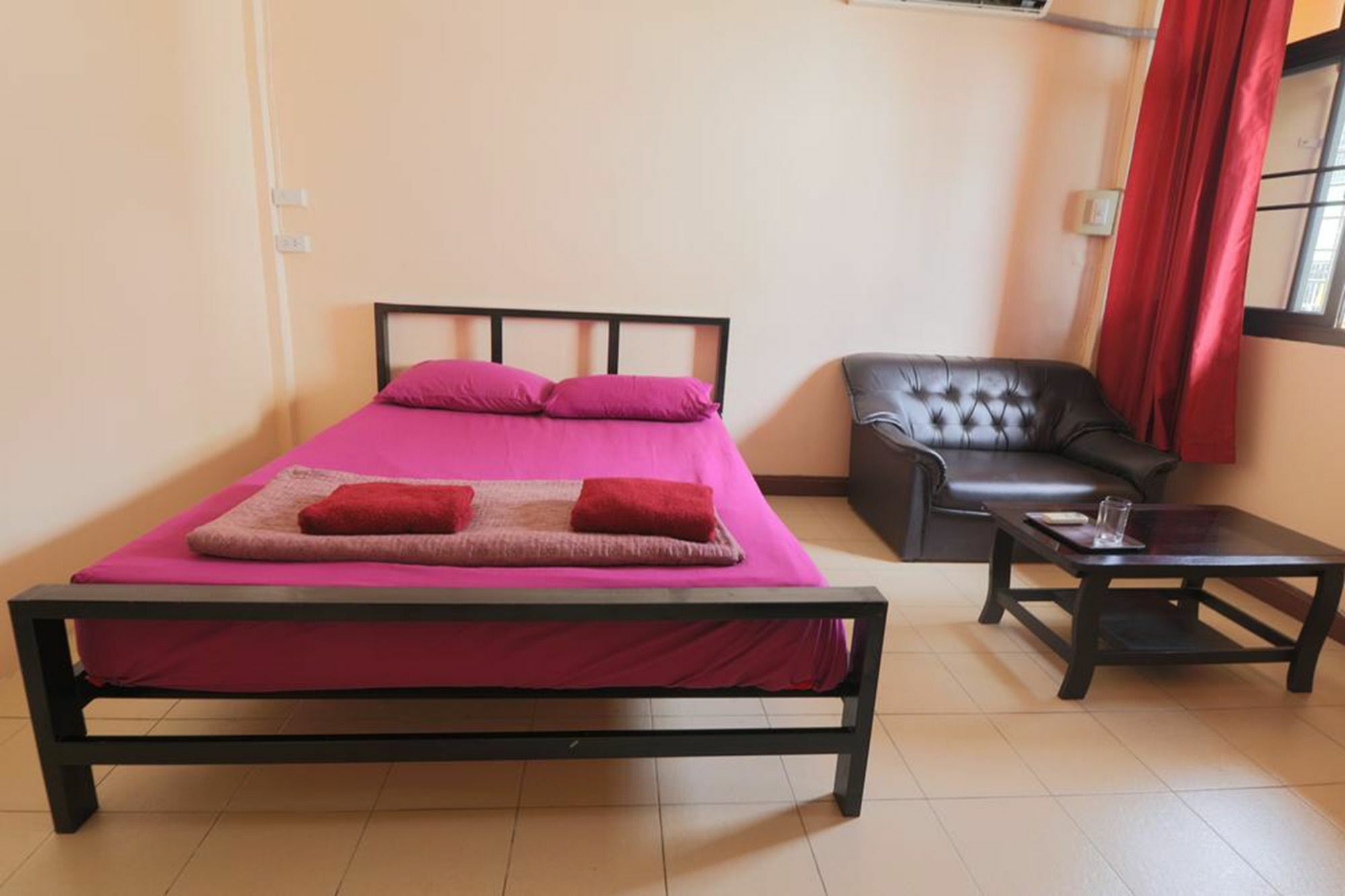 Yaya Guesthouse بانكوك المظهر الخارجي الصورة