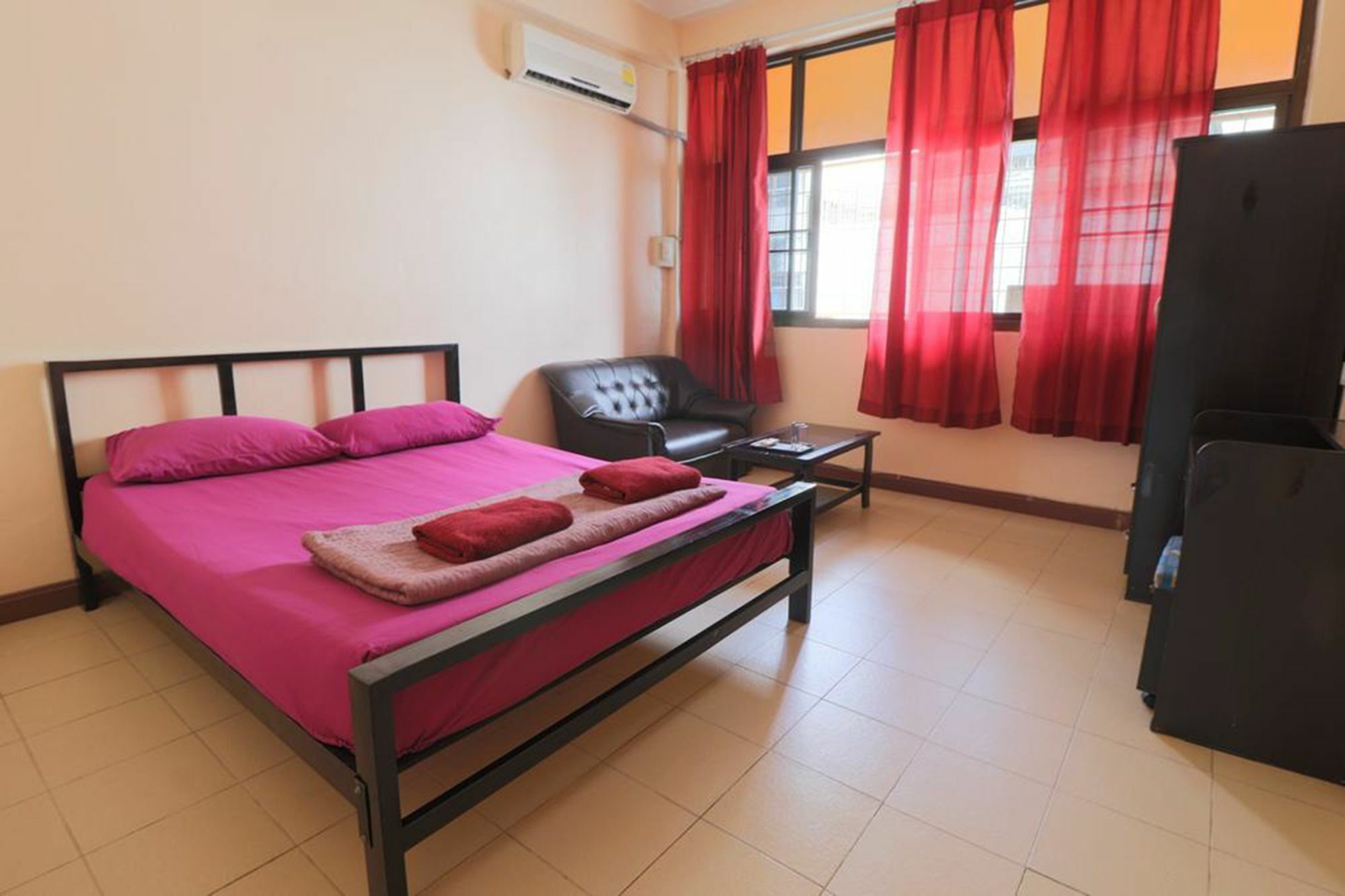 Yaya Guesthouse بانكوك المظهر الخارجي الصورة